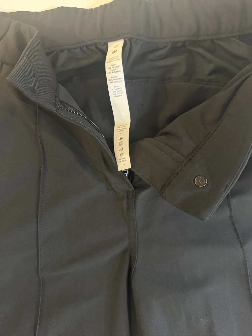 Lululemon Women’s  Black Jogger-Style Dress Pants